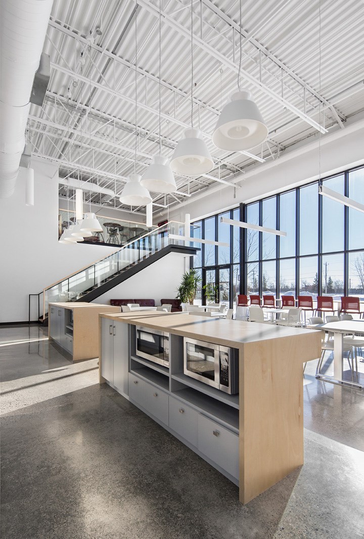 “浦”写未来局｜一座浦东老工业厂房如何成为上海城市更新现象级案例？(图1)